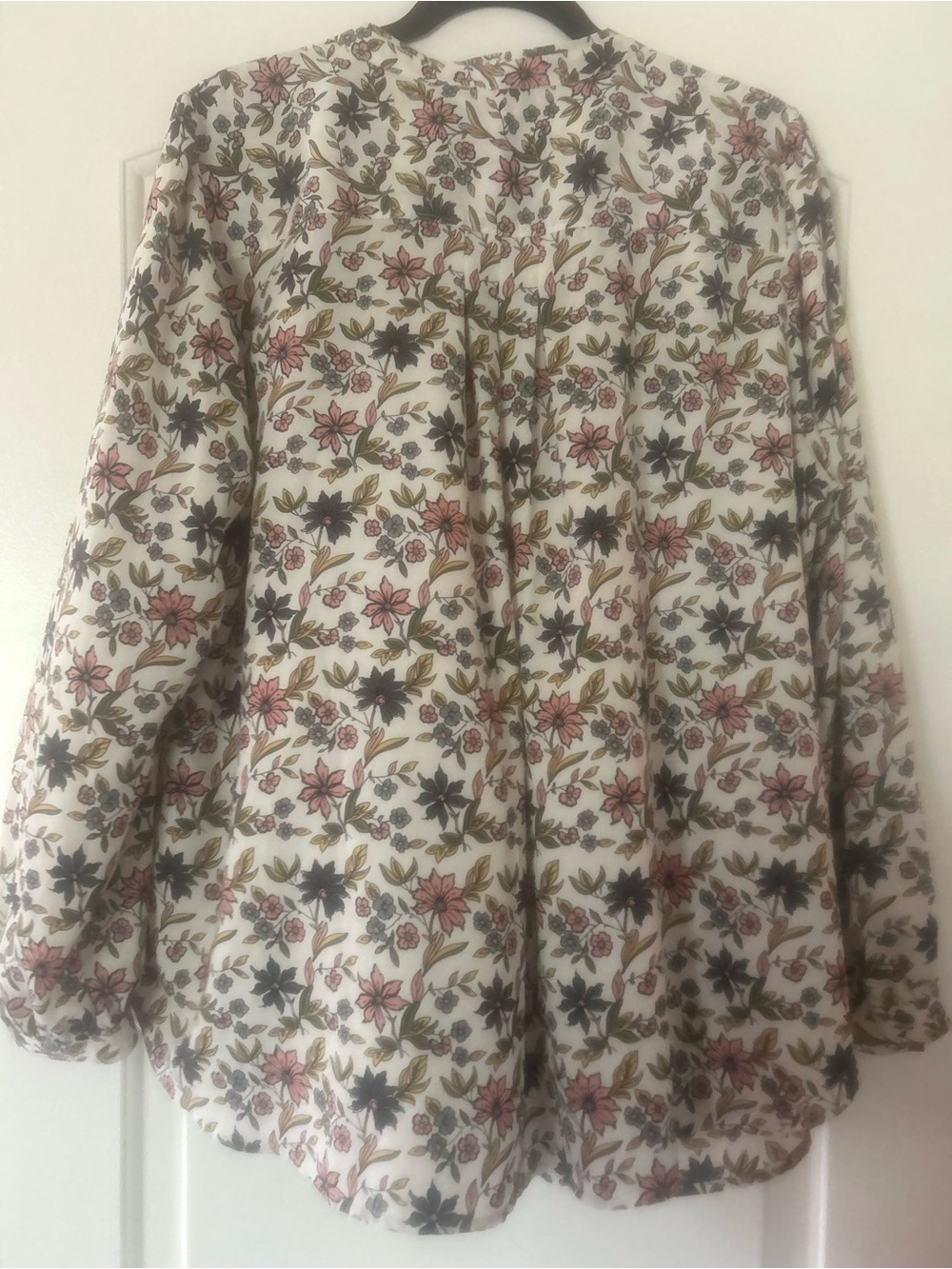LOFT Cream Floral Long-Sleeve Peasant Blouse with Pink and Black Flowers - Picture 6 of 8